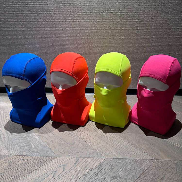 High-quality with brand logo Windproof Balaclava Ski Mask ColdProof Face Cover with Colorful Box for Men & Women