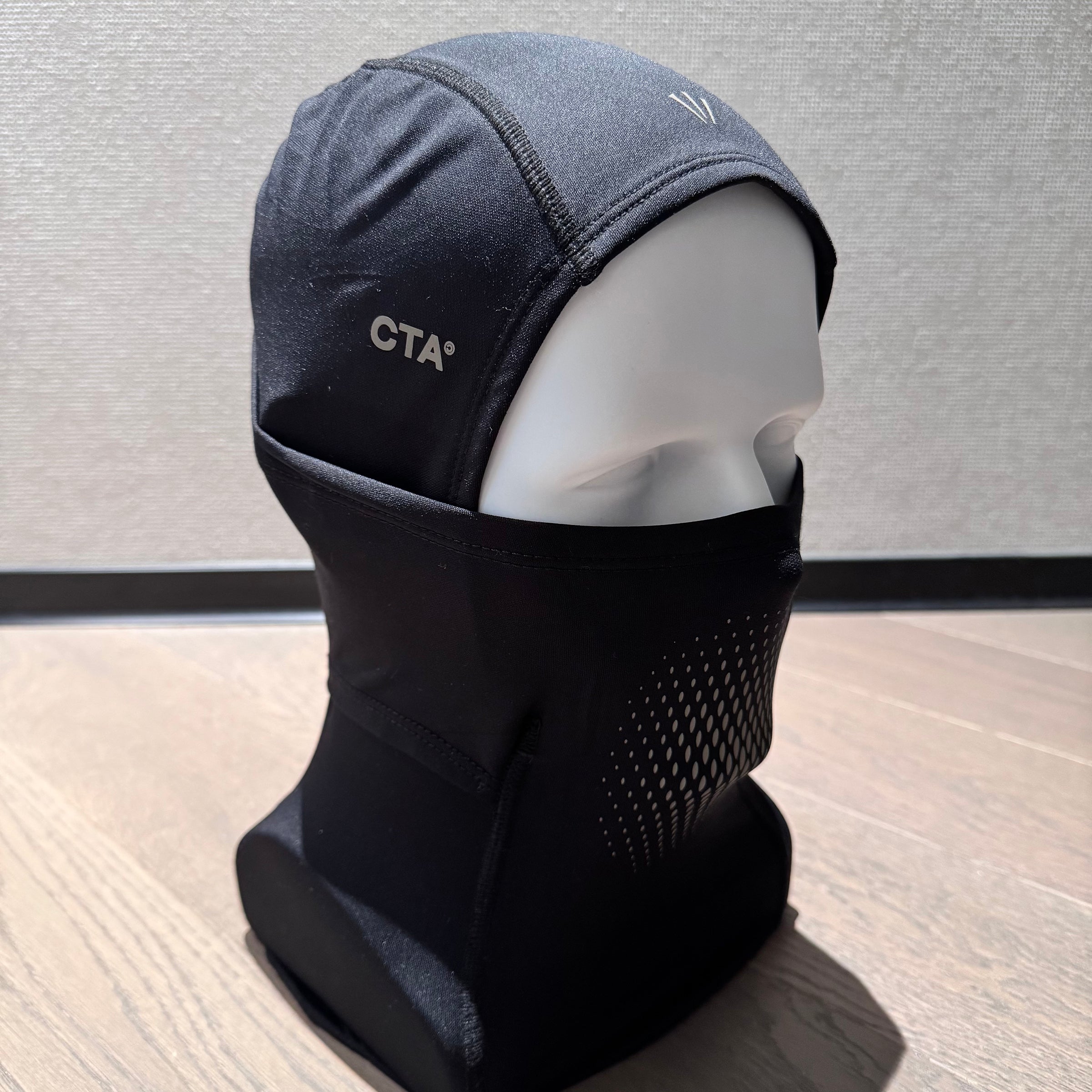 High-quality brand logo Balaclava ski mask suitable for both men and women suitable for cycling outdoor activities breathable and warm